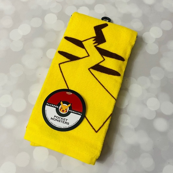 BNWT Pikachu Pokémon Face Towel
